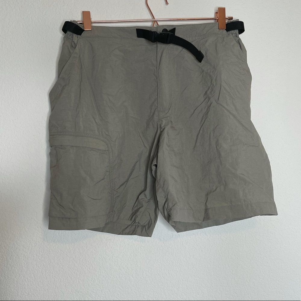 Rei men’s tan outdoor shorts
